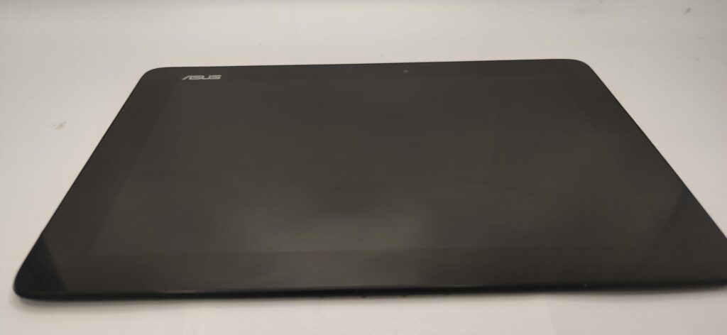 IMG_20221123_172633 ASUS T100H Дисплей + тъч скрийн SAMSUNG · LTL101AL06-104 - Image 1